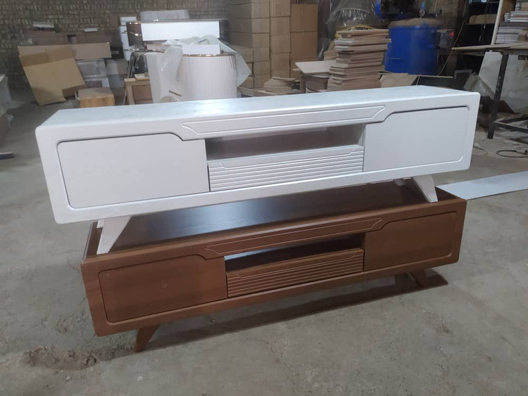 میزتلویزیون مدل کلاسیک تاج دار تمام MDF روکش 3 دهم FRP عرض 160 و 180 با رنگ بندی های متنوع و بهره گیری از بهترین یراق ها
